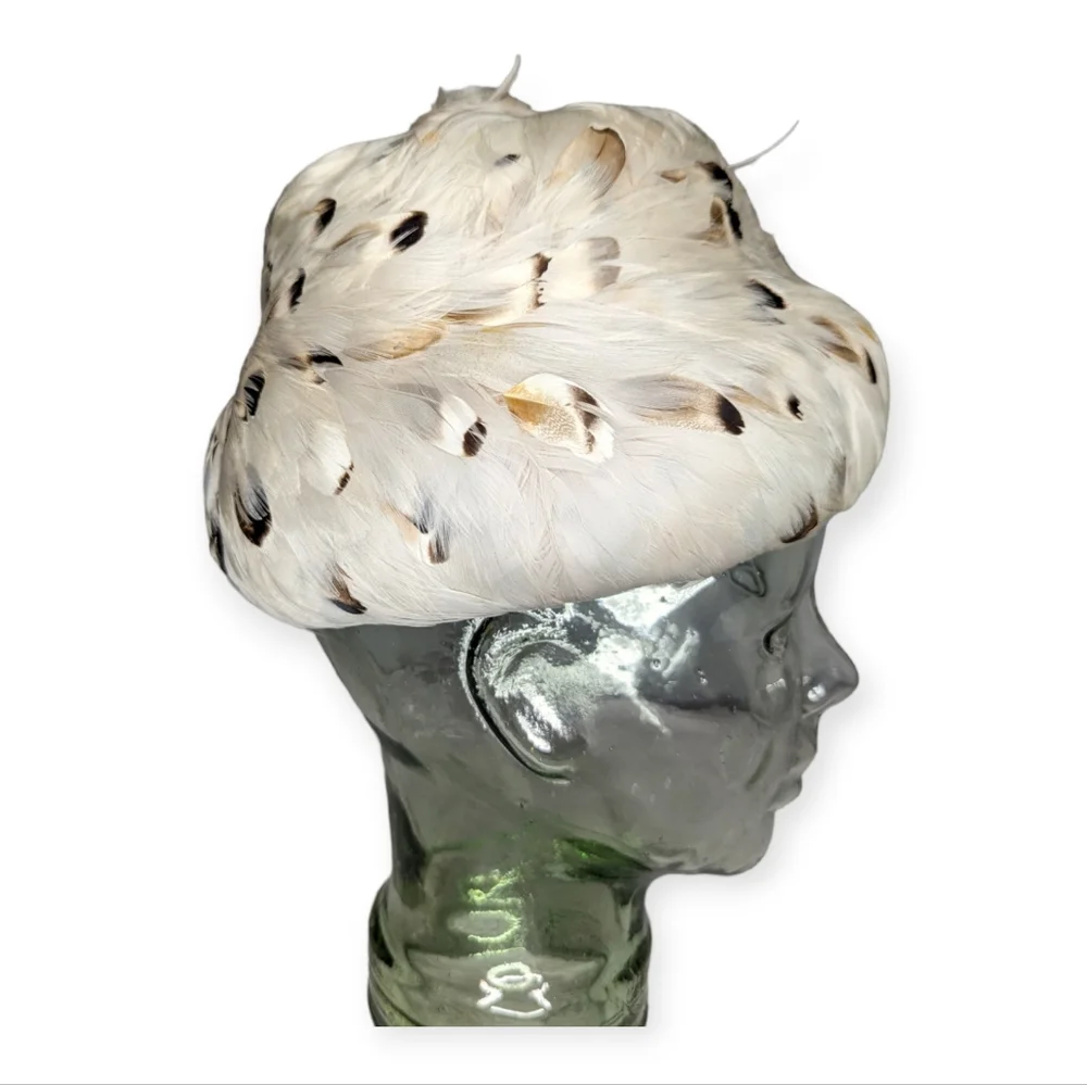 Vintage MCM Feather Cloche Hat - Picture 8 of 11